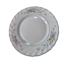 ARCOPAL France Victoria Pattern 7.75" Appetizer Dessert Plates Set of 3